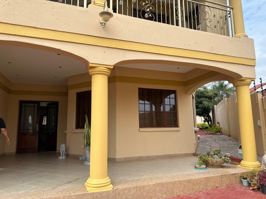 9 Bedroom Property for Sale in Safari Gardens North West